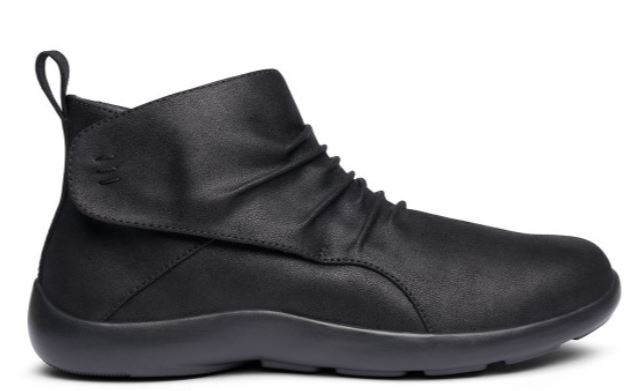 Casual Boot making movement easier