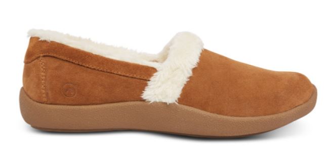 Women's Smooth Toe Slipper brown making movement easier
