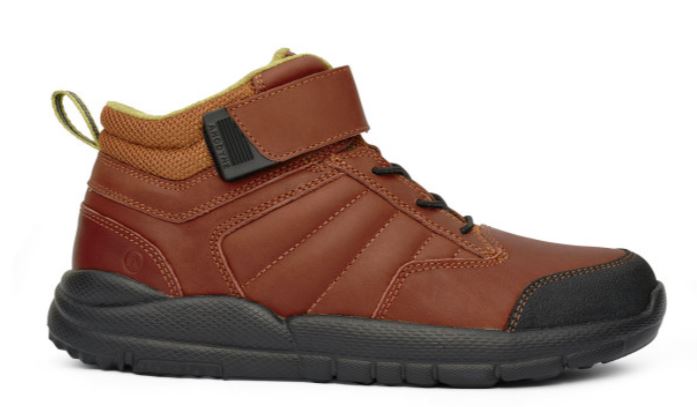 Women's Trail Boot brown making movement easier